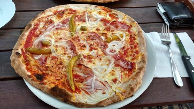 Pizzerija Trnovski zvon